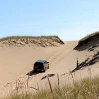 girl_splash_dune_tour.png